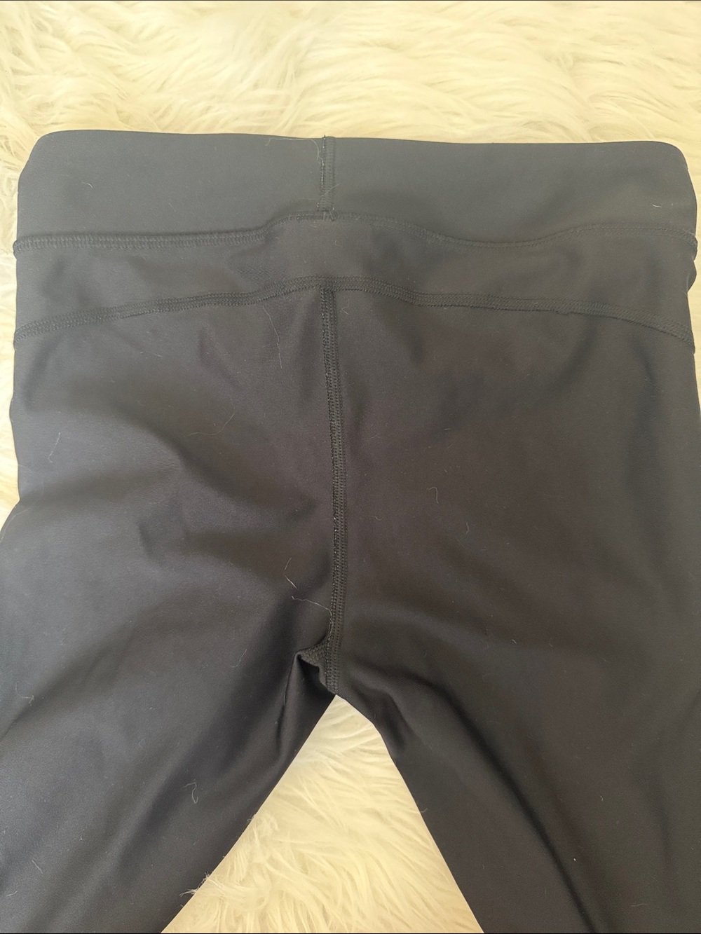 Under Armour Black Capri Leggings | Women’s Size Small | Cropped - Picture 7 of 8